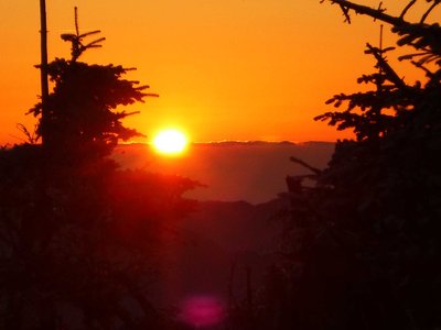 02ご来光.jpg (116.18 KiB) 閲覧された回数 15078 回 素晴らしかったご来光