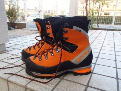 5009549_1843418318_62large.jpg (48.83 KiB) 閲覧された回数 5972 回 スカルパ モンブラン 52,000円