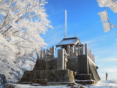 高角神社　キレて出た角が見えますかぁ～？