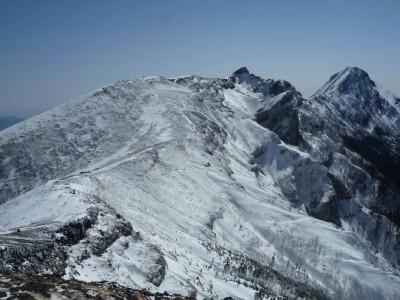 P1060734.jpg (148.26 KiB) 閲覧された回数 9043 回 硫黄岳手前から横岳縦走路を振り返る