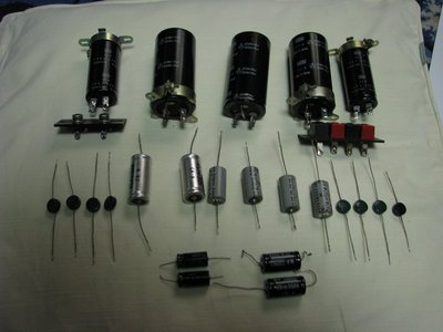 parts.JPG (87.96 KiB) 閲覧された回数 6114 回 定年退職した部品たち。ご苦労様でした