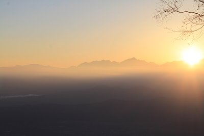 朝陽のなかの甲斐駒-2.jpg (215.68 KiB) 閲覧された回数 2890 回 朝陽のなかの甲斐駒