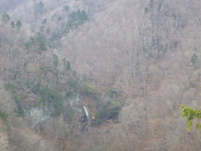 火事場跡から見る不動滝