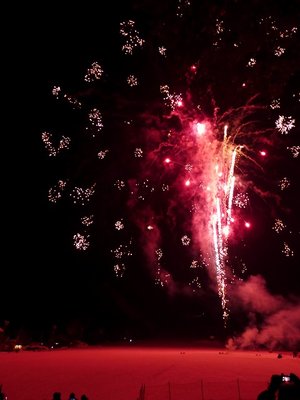 P1030437.jpg (64.01 KiB) 閲覧された回数 6981 回 カウントダウン花火