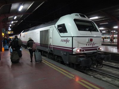 IMG_6123-s.JPG (97.62 KiB) 閲覧された回数 4119 回 お世話になるのは2年目だけど、なかなか疲れるRenfeさん