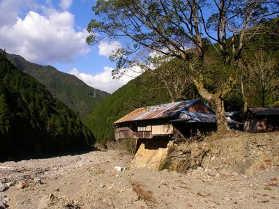 2007年の神野山林事務所。