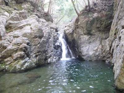 岩井谷本谷の6m滝