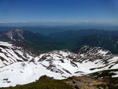 P1000693.JPG (189.83 KiB) 閲覧された回数 11767 回 東面台地(P2188)付近の様子