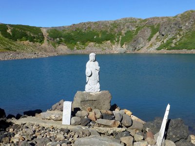 P1040595.JPG (215.32 KiB) 閲覧された回数 18165 回 穏やかな三の池も今はどうなっているのだろうか。