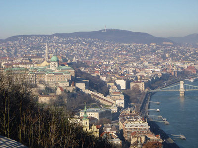 P1080989.jpg (166.25 KiB) 閲覧された回数 6545 回 ゲッレールトの丘から見たブダ王宮