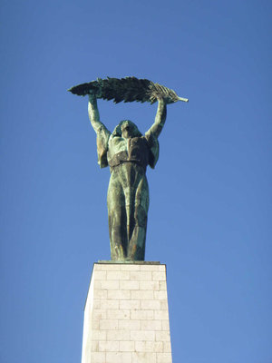 P1080986.jpg (58.88 KiB) 閲覧された回数 6537 回 デュロの葉を掲げた女性像