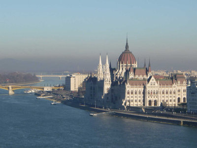 P1080948.jpg (90.53 KiB) 閲覧された回数 6548 回 国会議事堂