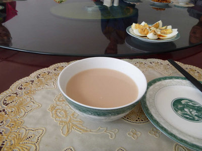 羊の乳入りミルクティー