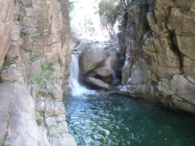 谷尻谷出合の滝