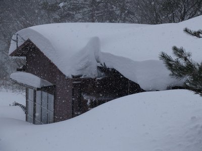 1.JPG (317.78 KiB) 閲覧された回数 8542 回 朝明は建物も埋まっている