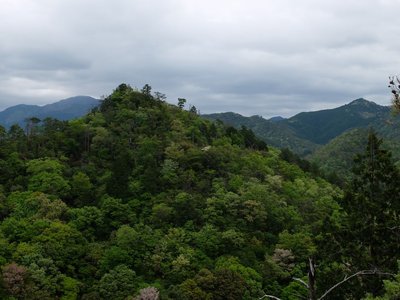 左手奥に綿向山