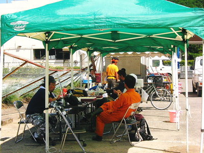 入鹿サテライト.JPG (212.03 KiB) 閲覧された回数 2639 回 ● 入鹿サテライト、各地から自然派の人たち着てたよ