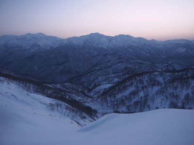朝の別山白山.jpg