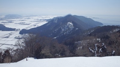 山本山への尾根と琵琶湖