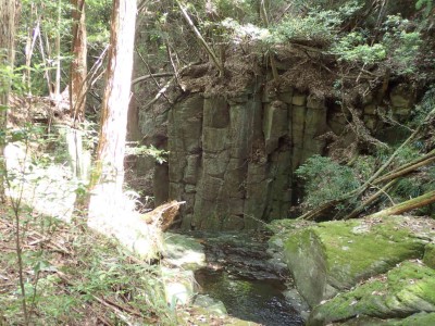 P5250090.jpg (114.92 KiB) 閲覧された回数 1771 回 倶呂滝落ち口