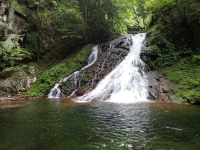 済浄坊の滝　下の滝10m