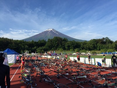 IMG_8754.jpg (291.25 KiB) 閲覧された回数 3624 回 富士ヒルクライム ここからスバルライン五合目まで登ります