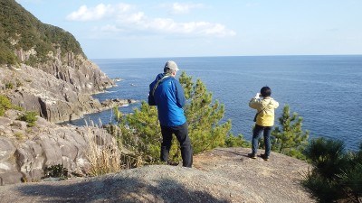 陽光にバエるオハイの海