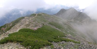 仙丈ヶ岳のキレイな稜線