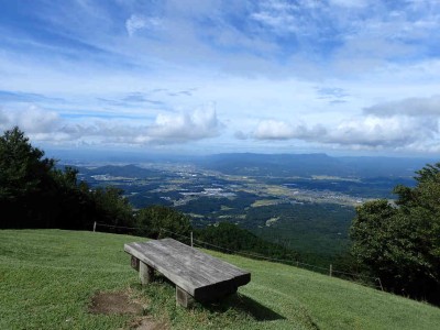 P9140012.jpg (65.25 KiB) 閲覧された回数 5207 回 霊山からの眺め