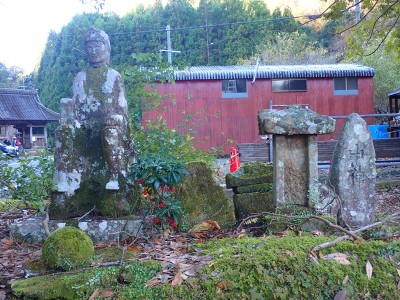 役行者・大日如来・山の神
