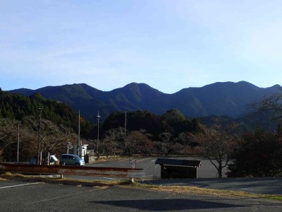 PC190002.jpg (53.38 KiB) 閲覧された回数 6090 回 音羽三山