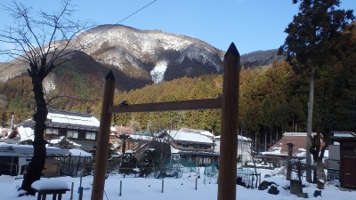 P1290444.jpg (385.89 KiB) 閲覧された回数 6443 回 明智光秀記念施設から高室山