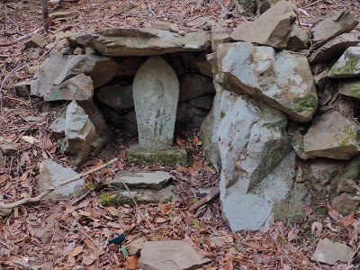 古和峠の馬頭観音