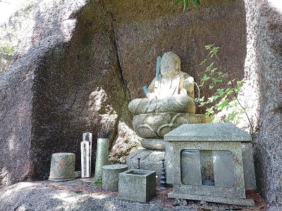 2024-05-05_10-10-03.jpg (265.24 KiB) 閲覧された回数 4442 回 滝谷不動明王