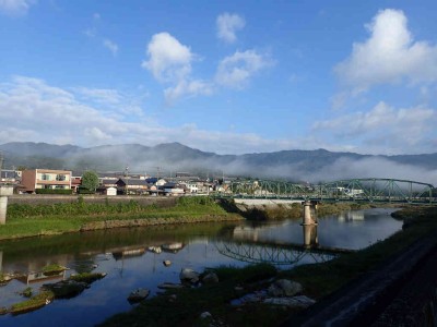 PB060025.jpg (51.33 KiB) 閲覧された回数 4307 回 島ヶ原の町と木津川