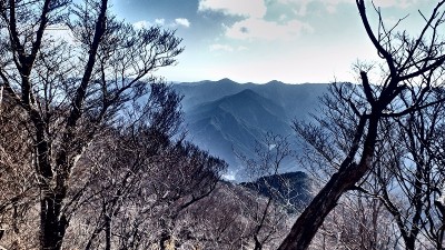 PC040396.jpg (235.17 KiB) 閲覧された回数 5616 回 熊野灘、大台ヶ原方面