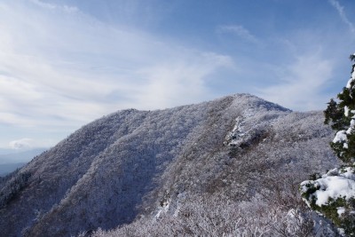 水無山と南峰