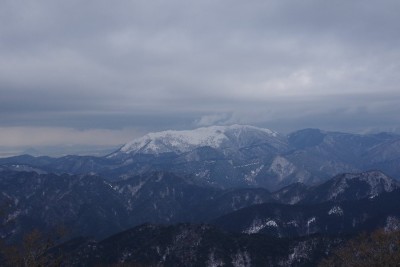 IMGP4549.JPG (55.99 KiB) 閲覧された回数 3615 回 今日も白い霊仙山