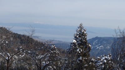 P1050545.jpg (126.88 KiB) 閲覧された回数 6777 回 稜線からの琵琶湖