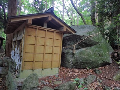 P6070008.JPG (246.83 KiB) 閲覧された回数 2524 回 唐戸岩と祠