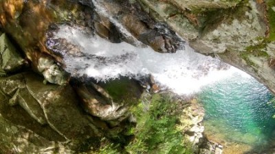 女王滝s.JPG (37.71 KiB) 閲覧された回数 1846 回 女王の滝