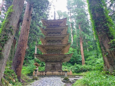 2025-06-23_12-02-39~2.jpg (386.9 KiB) 閲覧された回数 2334 回 羽黒山五重の塔