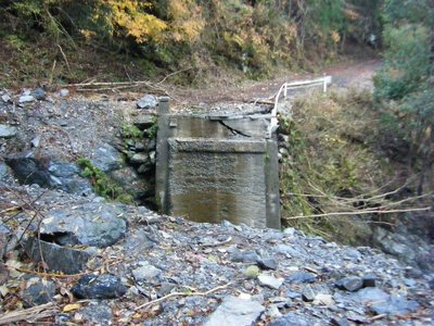 1.jpg (275.67 KiB) 閲覧された回数 12118 回 崩落した橋