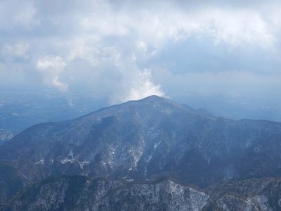 20.JPG (42.47 KiB) 閲覧された回数 9149 回 きらら峰からモクモク