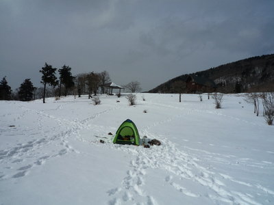 テント(1).JPG (396.72 KiB) 閲覧された回数 23924 回 明神平(積雪期)