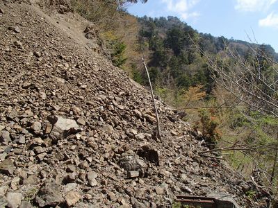 蟻地獄滑り台でＵターン
