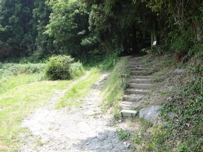 基山 原田登山口.JPG (263.6 KiB) 閲覧された回数 3714 回 原田登山口