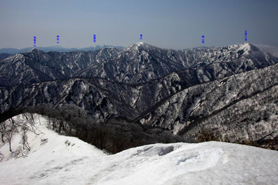 三周ヶ岳から烏帽子山への眺望