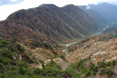 秋の猫又谷もよさそう　　～猫又山頂より～