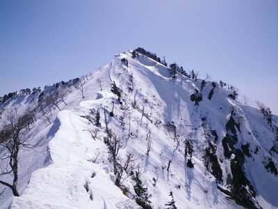 北面からの白谷山